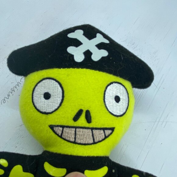 Disney Pirates Of The Caribbean McDonald's 2006 Skeleton Pirate Plush Toy 6" - Picture 3 of 6